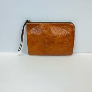 PATRICIA NASH Cassini Tooled Leather Wristlet Small Florence Cognac Brown Clutch